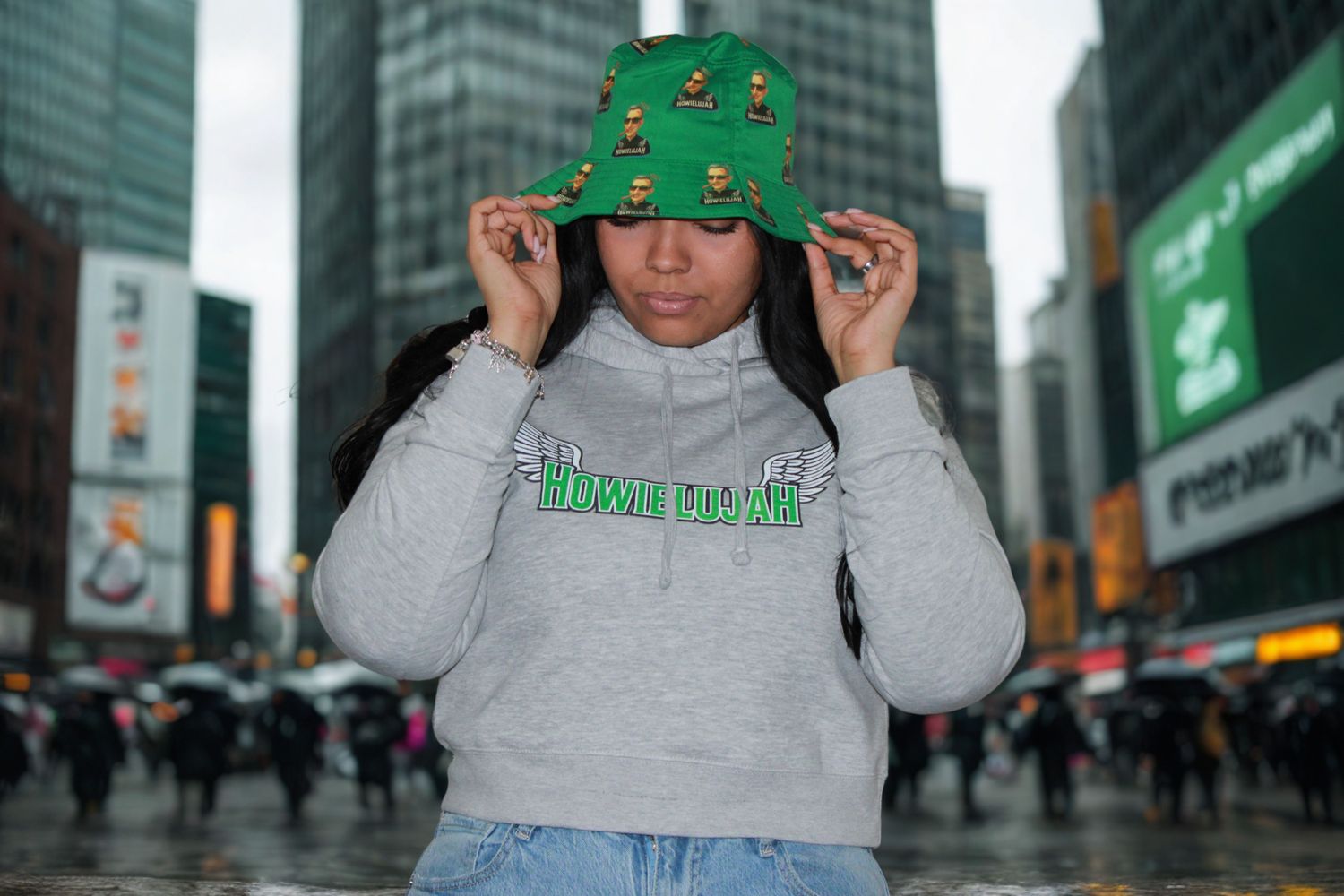 Green Face Bucket gallery image 2